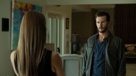 The Oath – Carmen Velasquez (Zulay Henao) und Steve Hammond (Ryan Kwanten)