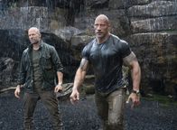 Fast & Furious: Hobbs & Shaw – L-R: Deckard Shaw (Jason Statham) und Luke Hobbs (Dwayne Johnson)
