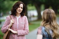 Loudermilk – Mrs. Wilkes (Anna Galvin, l.); Claire Wilkes (Anja Savcic, r.)