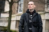 The Outlaws – Als Mann fürs Grobe liegt es an Spider (James Nelson-Joyce), den Verräter, der die Geldtasche abgezogen hat, zu finden und zur Strecke zu bringen.