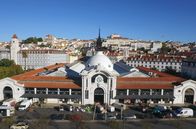 Märkte - Im Bauch von … – Zwischen dem Hafen und dem Bahnhof liegt - im Herzen der Stadt - der wichtigste Markt der portugiesischen Hauptstadt: der Mercado da Ribeira.