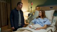 Navy CIS: L.A. – Special Agent G. Callen (Chris O'Donnell, l.); Joelle Taylor (Elizabeth Bogush, r.)