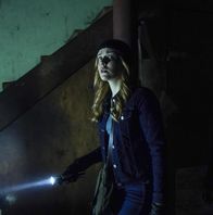 Nancy Drew – Nancy Drew -- "The Hidden Staircase" -- Image Number: NCD109a_0187b.jpg -- Pictured: Kennedy McMann as Nancy -- Photo: Shane Harvey /The CW --