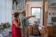 Gartln mit Starkl – Josef Starkl verewigt sich auf einer Leinwand