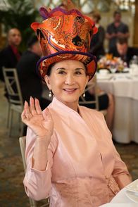 Fresh off the Boat – Gründet mit den Kinder ihre eigene Modemarke: Grandma (Lucille Soong) ...