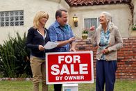 Modern Family – L-R: Claire Dunphy (Julie Bowen), Cameron Tucker (Eric Stonestreet), Mrs. Brooks (Irene Roseen)