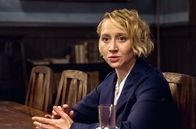 Die Neue Zeit – Dörte (Anna Maria Mühe) würde gerne Meisterin am Bauhaus werden.