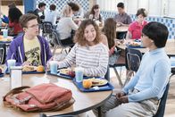 The Goldbergs – (v.li.) Sean Giambrone (Adam Goldberg), Stephanie Katherine Grant (Emmy Mirsky), Kenny Ridwan (Dave Kim).