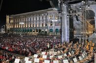 Concerto per Milano – Es spielt das Orchester der Mailänder Scala unter Riccardo Chailly. Maestro Chailly dirigiert neben Peter Tschaikowskys "Capriccio italien" op. 45 die erste Suite aus dem Ballett "Romeo und Julia" von Sergej Prokofjew.