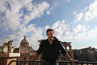 Italiens verborgene Städte – Presenter Michael Scott at the Roman Forum