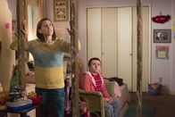 The Middle – Sue (Eden Sher, l.); Brick (Atticus Shaffer, r.)