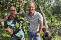 Tobis Städtetrip – Andreas (li.) vom Obsthof am Steinberg und Tobias Kämmerer.