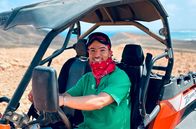 Wunderschön! – Ramon Babazadeh: Auf der Insel Sal unternimmt Ramon eine Jeeptour durch die wüstenartige Landschaft. Dabei besichtigt er auch eine Saline. Die Salzgewinnung verlieh der Insel ihren Namen.; WDR Fernsehen WUNDERSCHÖN! DIE KAPVERDEN - TRAUMZIEL IM ATLANTIK Uhr. Ramon Babazadeh: Auf der Insel Sal unternimmt Ramon eine Jeeptour durch die wüstenartige Landschaft. Dabei besichtigt er auch eine Saline. Die Salzgewinnung verlieh der Insel ihren Namen.