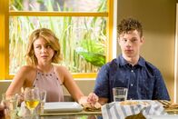Modern Family – Sarah Hyland (Haley Dunphy), Nolan Gould (Luke Dunphy).