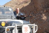 Diamond Dogs – Der Ex-Elitesoldat Xander Ronson (Dolph Lundgren) muss eine Expedition in tiefe Mongolei eskortieren, die auf der Suche nach einem wertvollen Artefakt ist, das mit einem tödlichen Fluch belegt sein soll ...