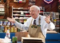 Young Sheldon – Wallace Shawn (John Sturgis).