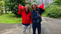 plan b – Akustiker Christian Popp zu Besuch in Zürich bei Andres Bosshard, der bei seinen "Sound Walks" die Lübecker Hütchen als Geräuschverstärker einsetzt.