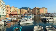 Traumorte – Die bunten Fischerhäuser am Hafen von Camogli.