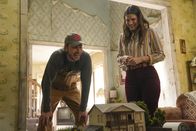 Bless This Mess – Mike (Dax Shepard, l.); Rio (Lake Bell, r.)
