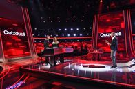Quizduell-Olymp – Moderatorin Katrin Müller-Hohenstein (2.v.l.).