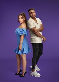 Hochzeit auf den ersten Blick - UK – (6. Staffel) - Amy (l.); Joshua (r.)