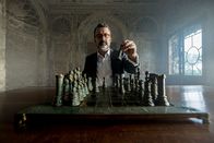 Ein Tag im... – Der Rechtswissenschaftler Prof. Dr. Martin Avenarius erklärt den Ablauf römischer Gerichtsverhandlungen anhand eines Schachspiels.