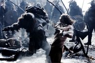 Pathfinder - Fährte des Kriegers – Als sein Dorf von Wikingern angegriffen wird, beginnt ein Kampf um Leben und Tod. Hat Geist (Karl Urban, r.) wirklich eine Chance diese Schlacht zu gewinnen?