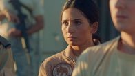 High-Flyers – Leyla Demir (Sinem Kavus) erfährt, dass ihr guter Freund bei einem Flugunfall abgestürzt ist. Sie möchte ihn im feindlichen Gebiet aufspüren. Dazu sind ihr alle Mittel recht.