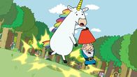 Super Happy Magic Forest – Blümchen (l.) muss mit ansehen, wie Herbert (r.), der sich seinen Freunden vorher als Bühnen-Magier "Herbert der Mysteriöse" vorgestellt hat, in eine Lampe verwandelt wird.
