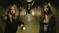 Rache - Bound to Vengeance – Eve (Tina Ivlev), Lea (Bianca Malinowski)