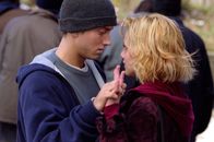8 Mile – Jimmy (Eminem) und Alex (Brittany Murphy) erwarten sich mehr von ihrem Leben.