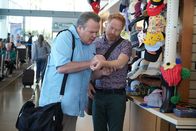Modern Family – Eric Stonestreet (Cameron Tucker), Jesse Tyler Ferguson (Mitchell Pritchett).