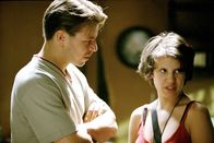 Guarded Secrets - Spurensuche – Peter Franzen (Alex), Eszter Bagameri (Lilirma).