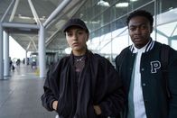 The Outlaws – Rani Rekowski (Rhianne Barreto, l.); Ben Eastfield (Gamba Cole, r.)