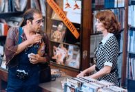 Der Supertyp – Antonmatteo Colombo detto Click (Adriano Celentano, l.); Clicks Frau (Capucine, r.)