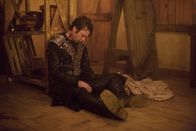 Salem – Kurz bevor die Uhren zum Beginn des Unterganges schlagen, möchte Sebastian (Joe Doyle) seinem ewigen Konkurrenten John endlich das Leben nehmen, doch es läuft nicht alles nach Plan ...