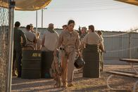 High-Flyers – Leyla Demirs (Sinem Kavus) Traum ist geplatzt. Sie wurde nicht dazu befugt, eine F-16 zu fliegen. Ein weiterer Vorfall belastet sie zusätzlich.