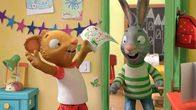Pip und Posy – Posy begeistert ihren Freund Pip für eine Schatzsuche im Haus.