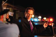 Drive Angry – Nicht nur die Polizei macht Jagd auf den flüchtigen Kriminellen und seine hübsche Begleitung, sondern auch der rätselhafte Killer, der "Buchhalter" (William Fichtner), sorgt dafür, dass eine Blutspur den Weg von Milton und Piper säumt ...