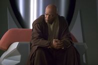 Star Wars: Die Rache der Sith – Von der Idee, den Kanzler von Anakin Skywalker beschatten zu lassen, ist Mace Windu (Samuel L. Jackson) nicht begeistert. Denn er traut dem machthungrigen Jedi nicht über den Weg ...
