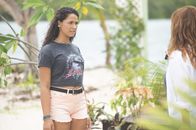 Reef Break – Petra Torrance (Tamala Shelton, l.); Cat Chambers (Poppy Montgomery, r.)