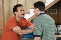 The Goldbergs – Barry Goldberg (Troy Gentile, l.); Geoff Schwartz (Sam Lerner, r.)