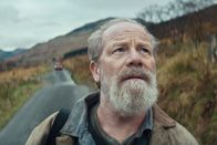 Don vs. Lightning – Was geschieht?: Peter Mullan als Don
