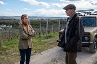Der Staatsanwalt – Benachbarte Weingutbesitzer und Kontrahenten: Anita Brehm (Leslie Malton) und Jochen Monning (Dirk Martens).