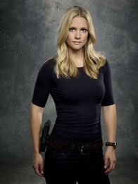 Criminal Minds – (8. Staffel) - Mitglied der B.A.U., einer FBI-Einheit, die sich mit verhaltensauffälligen Tätern beschäftigt: Jennifer "J.J." Jareau (A.J. Cook) ...