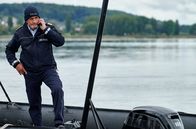 WaPo Bodensee – Paul Schott (Tim Wilde) entdeckt ein auf dem Bodensee treibendes Boot.
