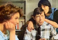 Fahrschule – Herr Steinköhler (Jörg Gudzuhn), Gisela Steinköhler (Kata Kánya, re), Carola Steinköhler (Peggy Röder).