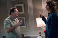 Brooklyn Nine-Nine – Lynn (Stephen Root), Darlene Linetti (Sandra Bernhard)