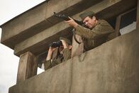 Sketch History – Max Giermann und Matthias Matschke als verwirrte Grenzsoldaten.