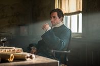 Black Sails – Sucht in Nassau nach dem versteckten Gold der "Urca de Lima": Woodes Rogers (Luke Roberts) ...